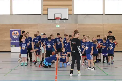 Dribbling-Übung in der Gruppe