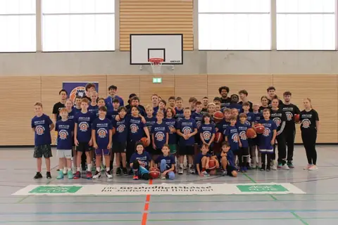Teamfoto beim Basketballcamp